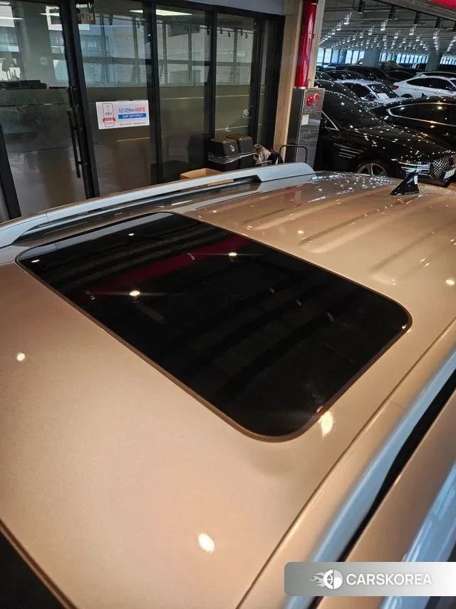 Hyundai Venue 2021 Серебряный из Кореи, фото 6