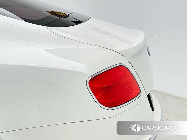 Bentley Continental 2018 Белый из Китая, фото 6