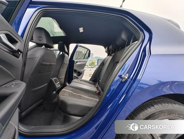 Volkswagen Golf 2023 Синий из Китая, фото 6