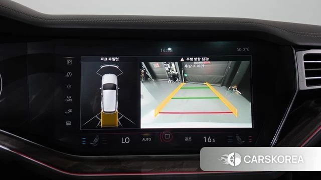 Volkswagen Touareg 3rd generation 2021 Белый из Кореи, фото 6