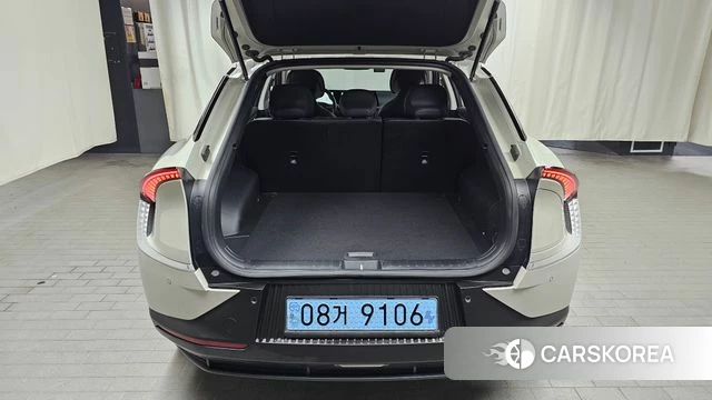 Kia EV6 2023 Жемчужный цвет из Кореи, фото 6
