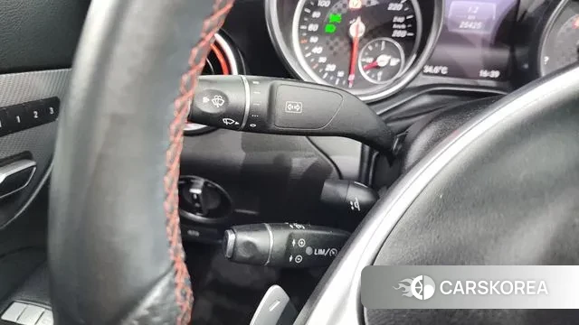 Mercedes-Benz SLC-Class R172 2018 Черный из Кореи, фото 6