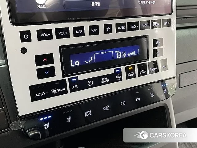 Hyundai Staria 2025 Белый из Кореи, фото 6