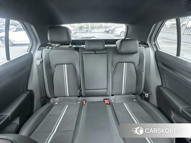 Volkswagen Golf 2023 Серебристо-серый из Китая, фото 6