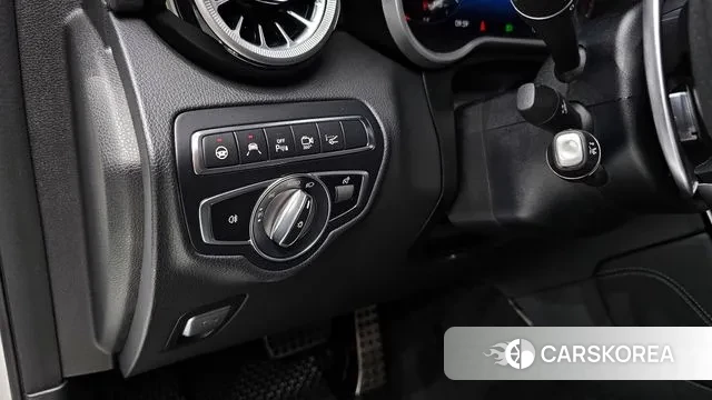 Mercedes-Benz GLC-Class X253 2018 Белый из Кореи, фото 6