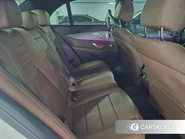 Mercedes-Benz E-Class W213 2023 Белый из Кореи, фото 6