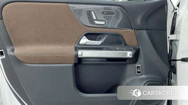 Mercedes-Benz GLB-Class X247 2025 Белый из Кореи, фото 6