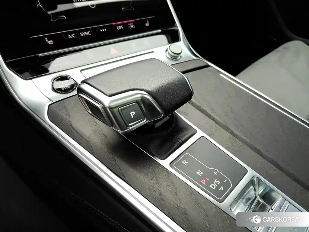 Audi A6L 2023 Черный из Китая, фото 6