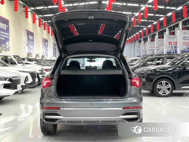 Audi Q3 2022 Серебристо-серый из Китая, фото 6