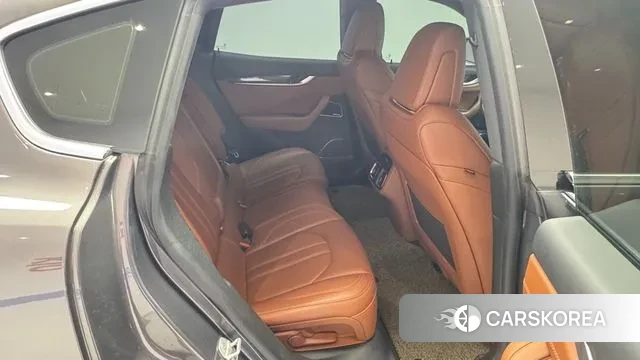 Maserati Levante 2018 Серый из Кореи, фото 6