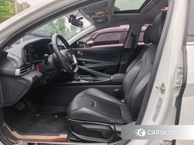 Hyundai Elantra 2022 Белый из Китая, фото 6