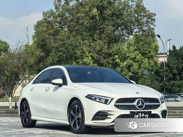 Mercedes-Benz Class A 2022 Белый из Китая, фото 6