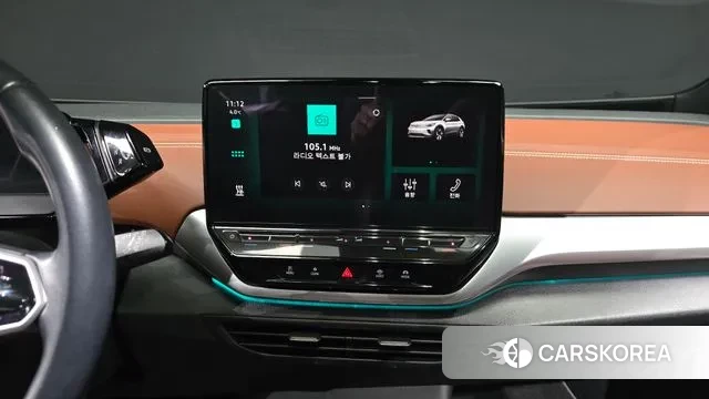 Volkswagen ID.4 2023 Светло-серебряный цвет из Кореи, фото 6