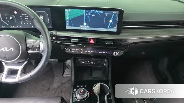 Kia The New K5 3rd generation 2023 Белый из Кореи, фото 6