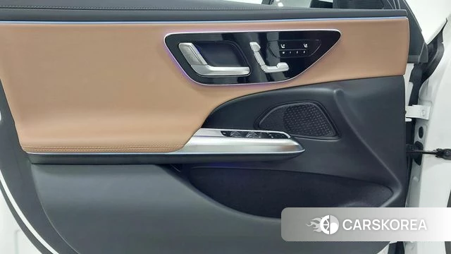 Mercedes-Benz E-Class W214 2025 Белый из Кореи, фото 6