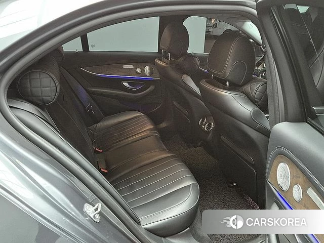 Mercedes-Benz E-Class W213 2018 Серый из Кореи, фото 6