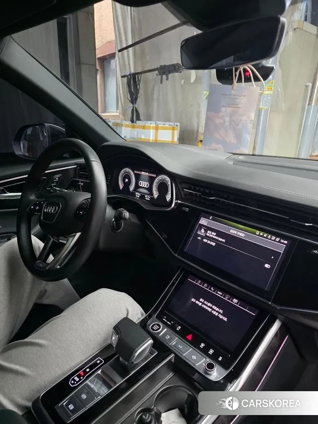 Audi Q8 (4M) 2023 Черный из Кореи, фото 6