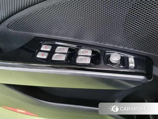 Ssangyong Tivoli Armor 2018 Белый из Кореи, фото 6