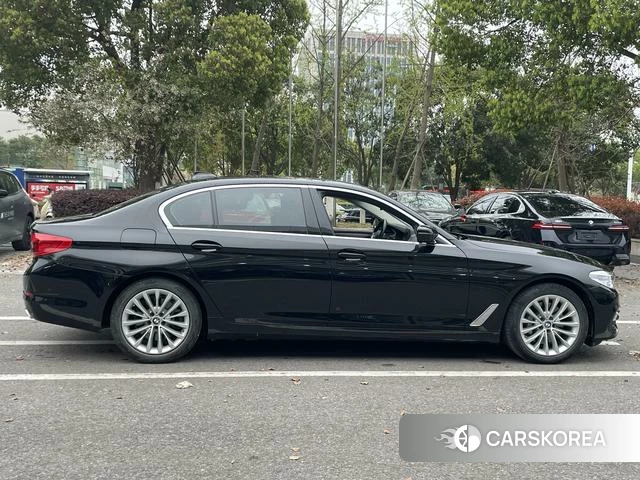 BMW 5 series PHEV id 4209617 из Китая 6