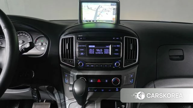 Hyundai The New Grand Starex 2019 Белый из Кореи, фото 6