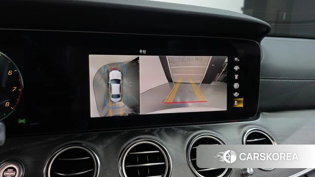 Mercedes-Benz E-Class W213 2023 Белый из Кореи, фото 6