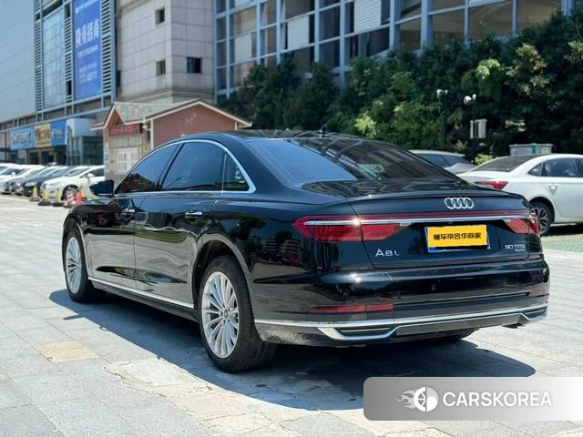 Audi A8 2022 Черный из Китая, фото 6
