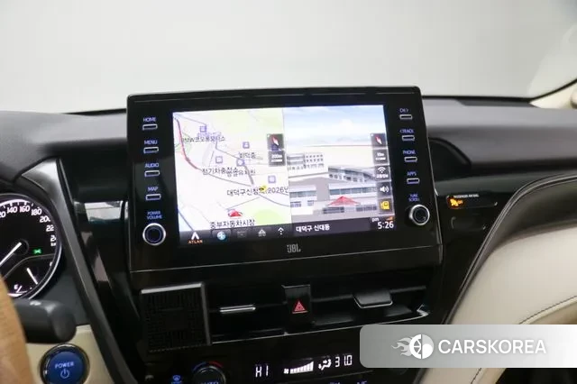 Toyota Camry (XV70) 2023 Белый из Кореи, фото 6