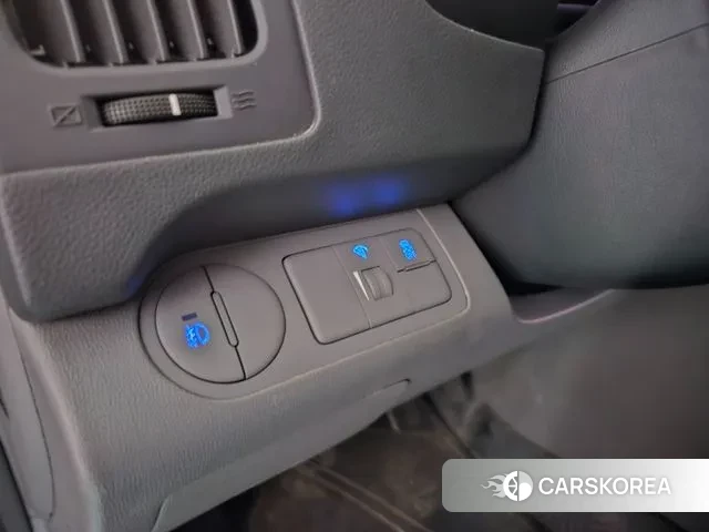 Hyundai The New Grand Starex 2018 Серебряный из Кореи, фото 6