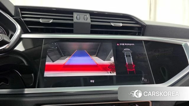 Audi Q3 (F3) 2022 Серый из Кореи, фото 6