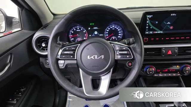 Kia The New K3 2nd generation 2022 Белый из Кореи, фото 6