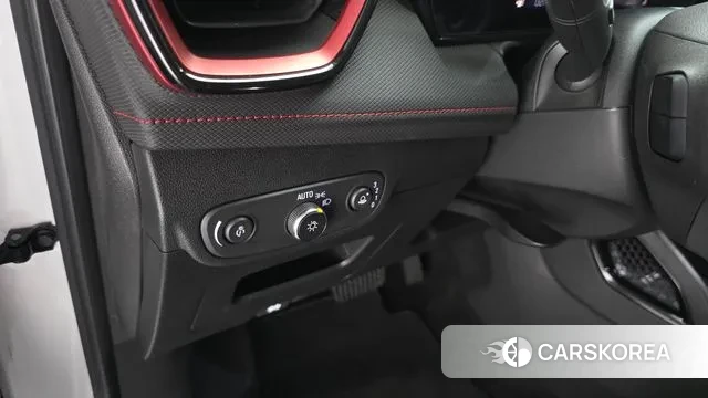 Chevrolet (GM Daewoo) The New Trail Blazer 2023 Белый из Кореи, фото 6