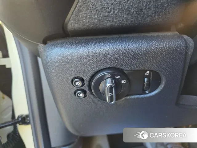 Mini Cooper 2018 Жемчужный цвет из Кореи, фото 6