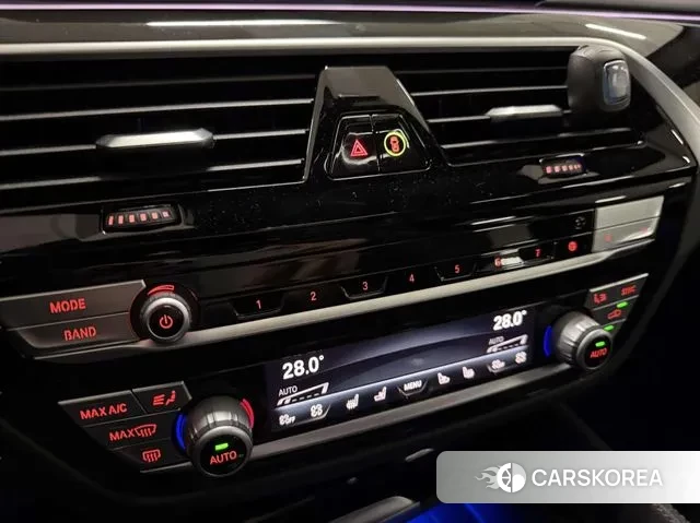 BMW 5 Series (G30) 2020 Белый из Кореи, фото 6