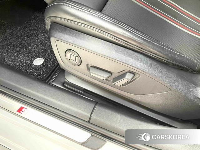 Audi A3 2023 Белый из Китая, фото 6