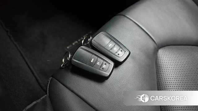 Toyota Camry (XV70) 2019 Белый из Кореи, фото 6