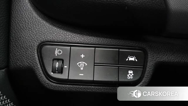 Kia Seltos 2022 Белый из Кореи, фото 6