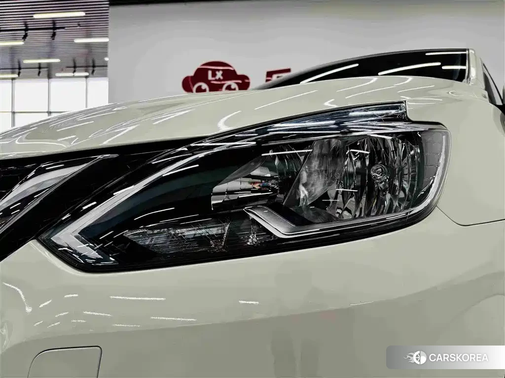 Nissan Sylphy 2023 Белый из Китая, фото 6