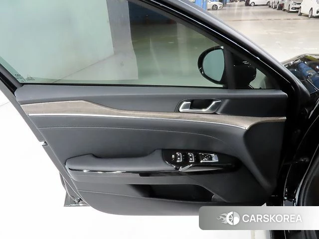 Kia K5 Hybrid 3rd Generation 2023 Черный из Кореи, фото 6