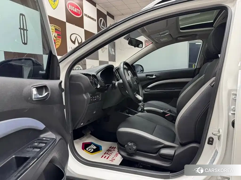 Kia KX1 2022 Белый из Китая, фото 6