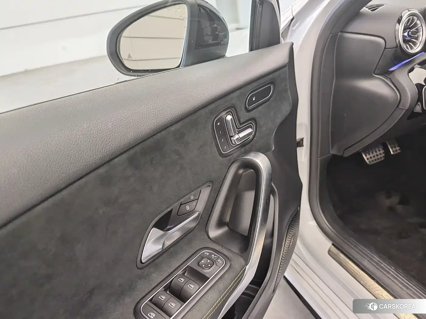 Mercedes-Benz A-class AMG (imported) 2024 Белый из Китая, фото 6