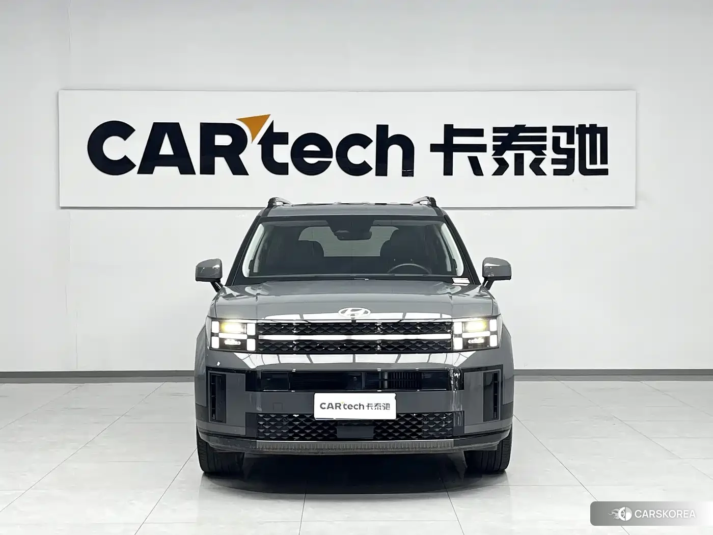 Hyundai Santa Fe 2024 Silver/gray из Китая, фото 6