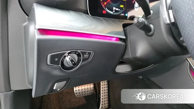 Mercedes-Benz E-Class W213 2022 Белый из Кореи, фото 6