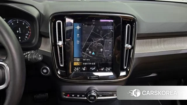 Volvo XC40 2021 Белый из Кореи, фото 6