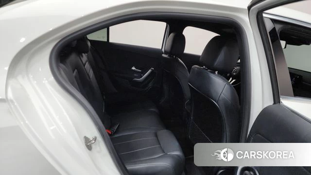 Mercedes-Benz A-Class W177 2022 Белый из Кореи, фото 6