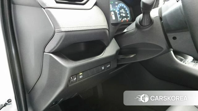 Toyota RAV4 5th Generation 2025 Белый из Кореи, фото 6