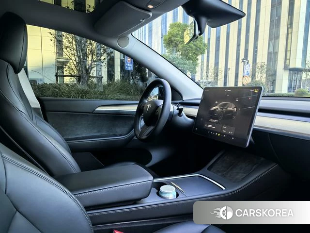 Tesla Model Y 2022 Черный из Китая, фото 6