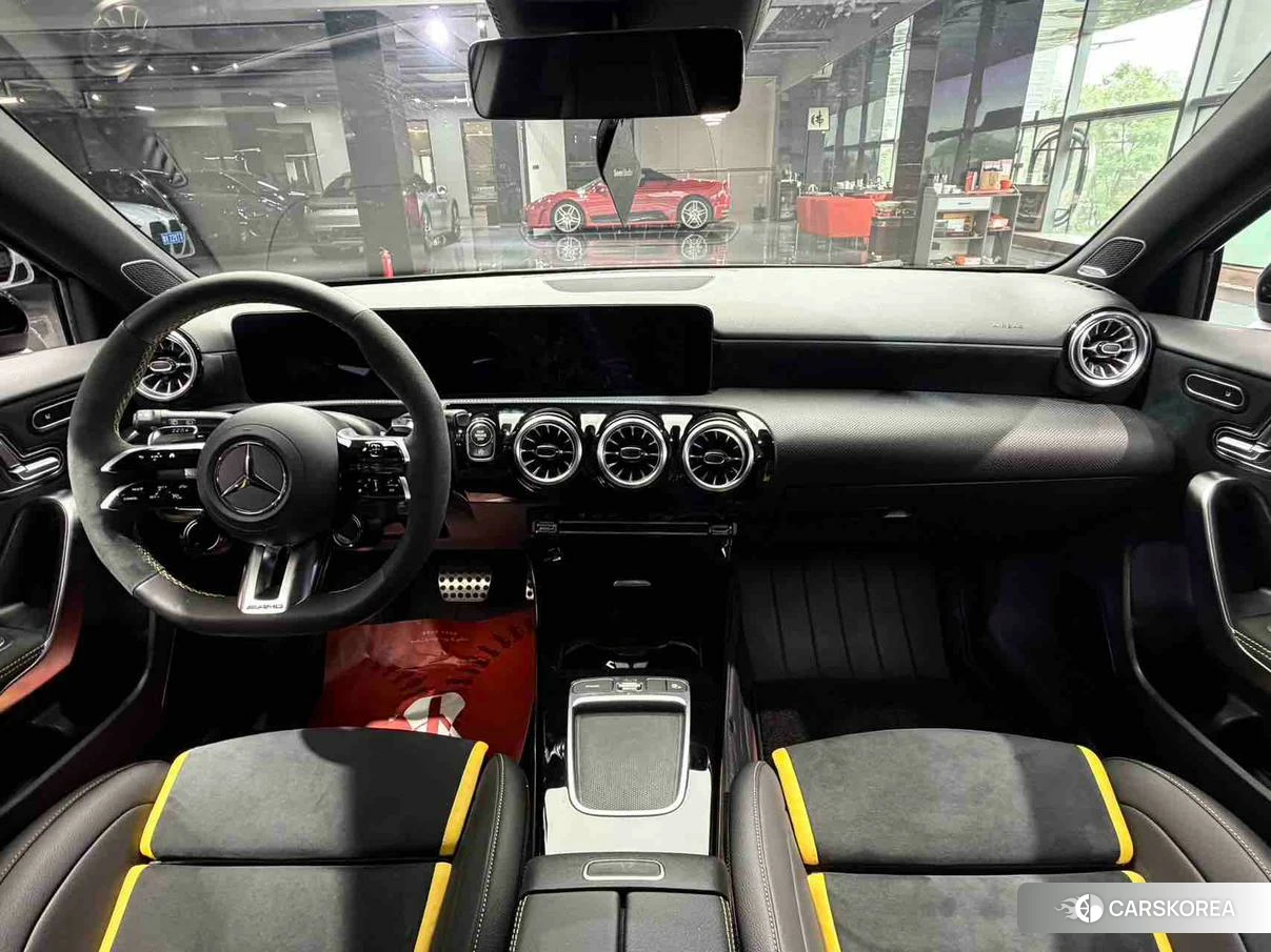 Mercedes-Benz Class A AMG (imported) 2023 Серебристо-серый из Китая, фото 6