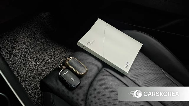 Kia K5 3rd generation 2023 Серый из Кореи, фото 6
