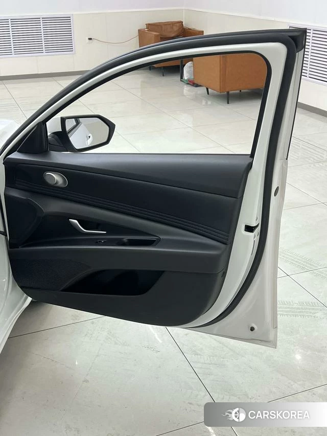 Hyundai Elantra 2021 Белый из Китая, фото 6