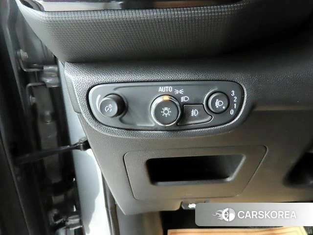 Chevrolet (GM Daewoo) The New Trail Blazer 2022 Серый из Кореи, фото 6